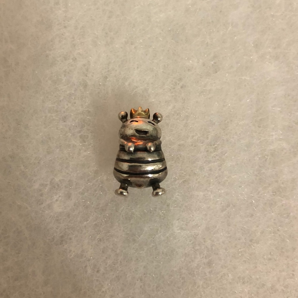 Pandora Queen Bee Charm